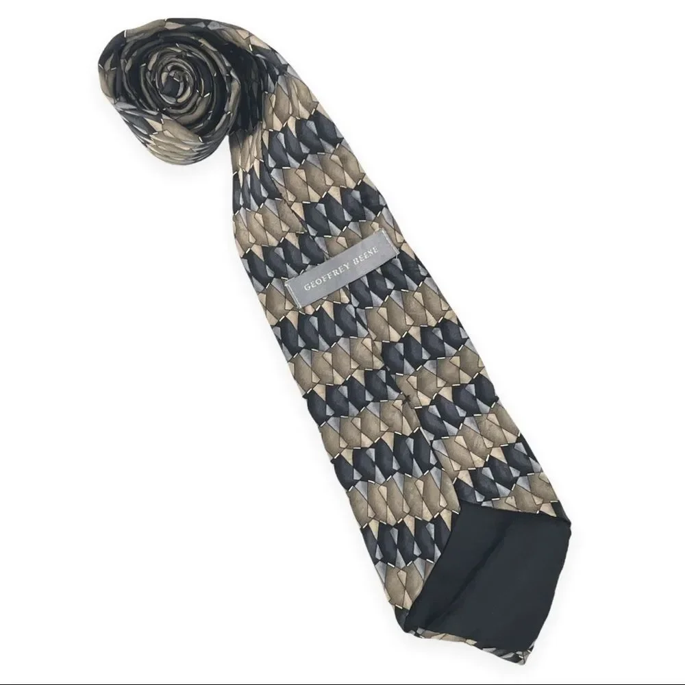 Geoffrey Beene 100% Imported Silk Tie Black and Beige Design